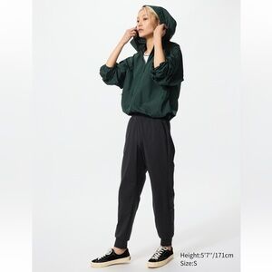 Uniqlo_ Ultra Stretch Active Jogger Pants (Size: Small)